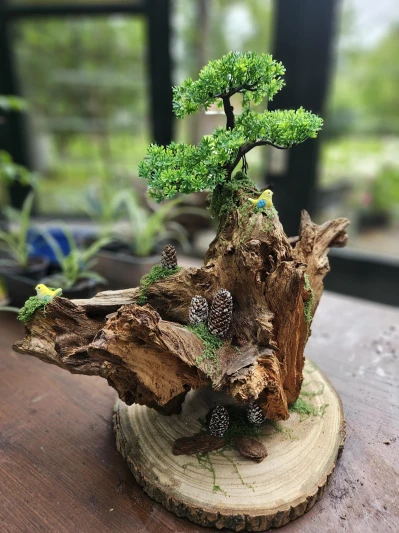 Houtsculptuur vogels
